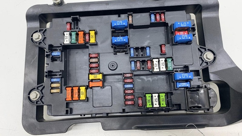 PT00031575E ⭕ 22-24 Rivian R1T R1S Left Dash Fusebox Power Relay Control Module PT00031575-E