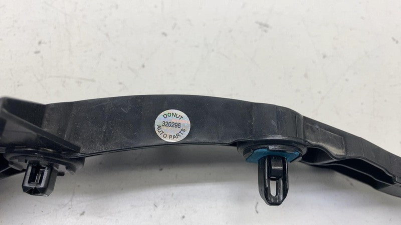 5257510010 ⭕18-21 Toyota C-HR Rear Passenger Side Bumper Retainer Bracket Right 52575-10010