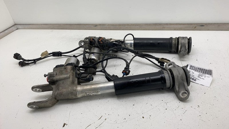 2022-2024 Rivian R1S Rear Left & Right Air Suspension Shock Absorber Strut AWD