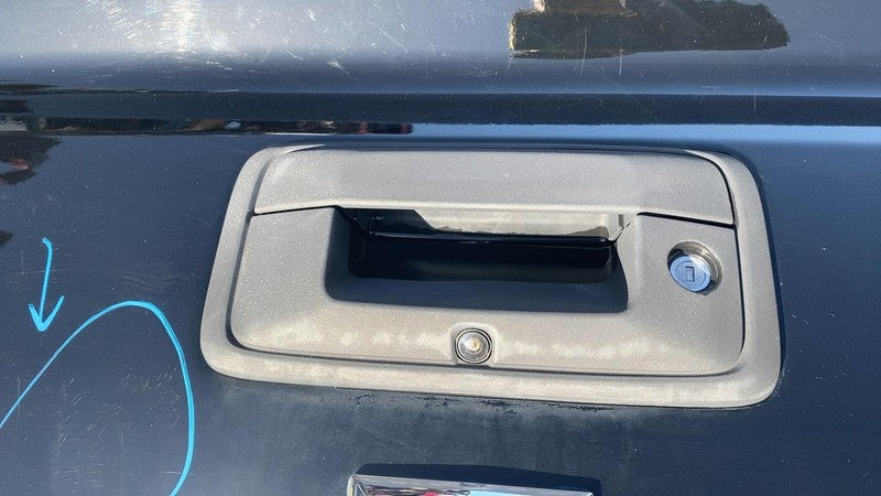 2015-2019 CHEVY SILVERADO 1500 TRUNK LID TAILGATE W/ CAMERA OEM Lid Bl