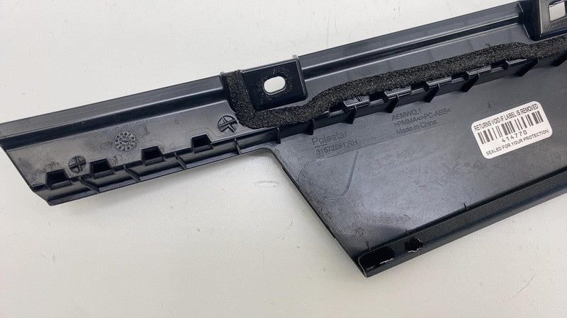 31672581 ⭕ 21-23 Polestar 2 Front Right Exterior B-Pillar Applique Trim Molding 31672581