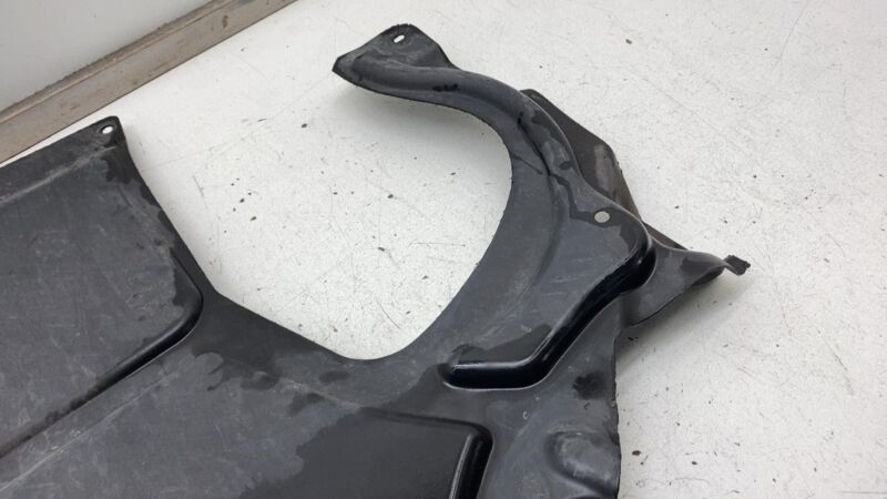 A 212 524 31 30 ⭕ 10-16 Mercedes-Benz E-Class E350 E400 Engine Mud Flap Splash Guard A2125243130