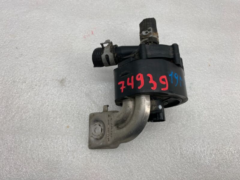 2016-2020 Tesla Model X MX Cooling System Auxiliary Coolant Water Pump Assembly