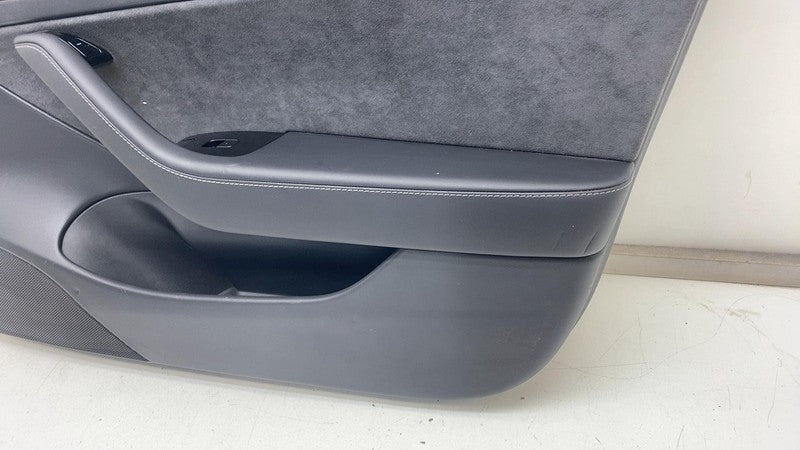 ⭕ 2024-2025 Tesla Model 3 Front Interior Door Panel Trim Card Right 10
