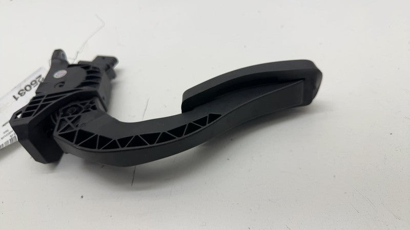 8W1 723 523 ⭕ 2018-2024 Porsche Cayenne Gas Throttle Accelerator Pedal Assembly 8W1723523