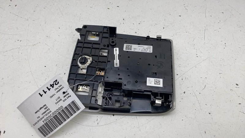 682016901 ⭕ 2014-2020 BMW i3 Front Roof Center Overhead Console Dome Light Lamp 6820169 01