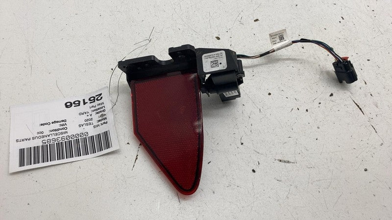⭕ 15-20 Tesla Model S Rear Left Taillight Lamp Charge Reflector LH 104