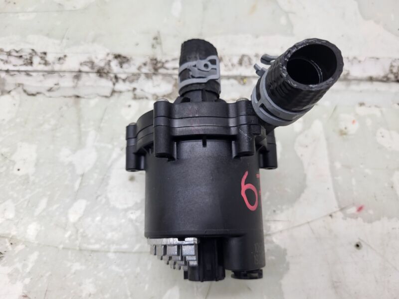 2012-2020 Tesla Model S MS Auxiliary Water Coolant Pump Assembly 1067473-00-H