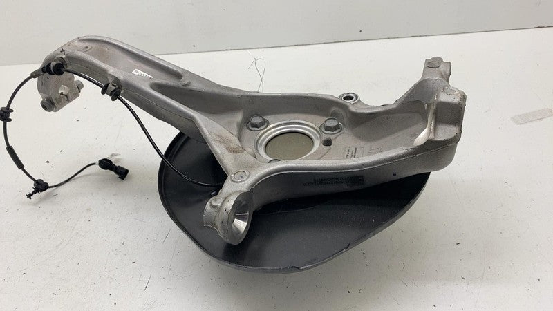 134465200B ⭕ 24-25 Model 3 Front Right Spindle Knuckle + Hub (Non-Driven) RH 1344316-00-D