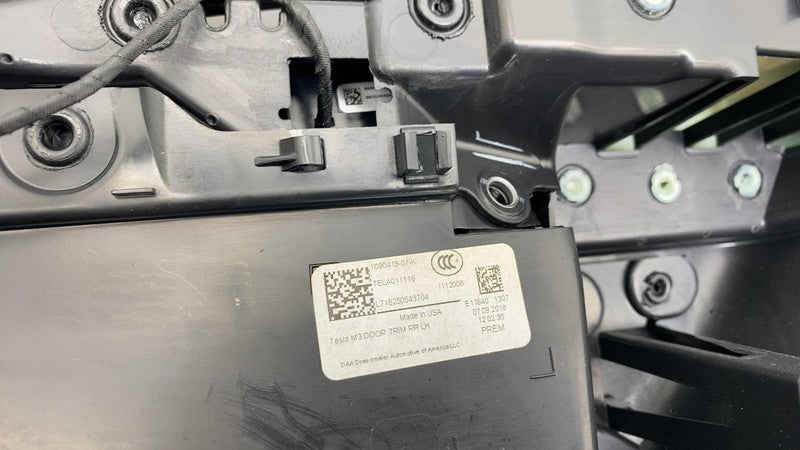 1090413-01-K ⭕ 2017-2020 Tesla Model 3 Rear Left Interior Door Panel Trim Card 1090413-01-K