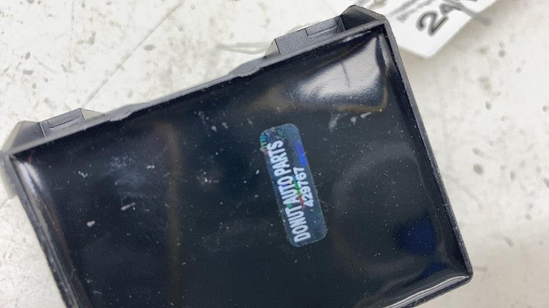 AU5A9D370KA 2013 2014 2015 2016 2017 2018 Ford C-Max Fuel Pump Control Module AU5A-9D370-KA