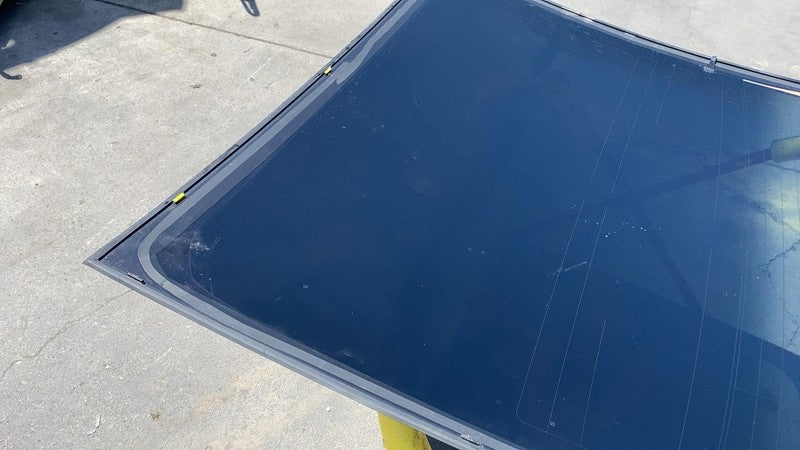 ⭕ 21-23 Model 3 M3 Rear Trunk Panoramic Backlite Glass Back Section 14