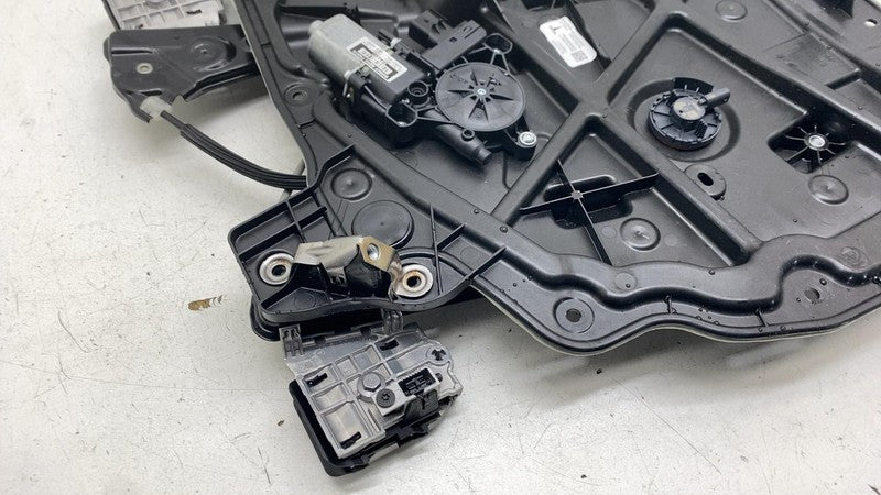 ⭕ 20-24 Model Y Rear Right Door Window Regulator & Motor w/ Carrier 14