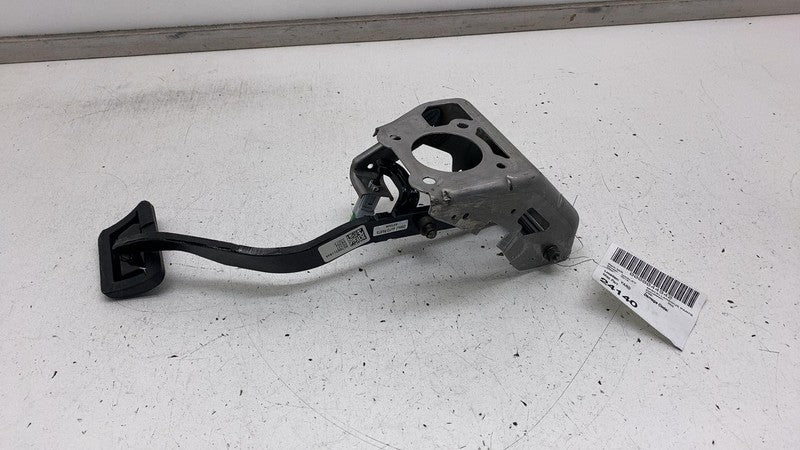 ⭕ 2017-2020 Maserati Levante Front Brake Foot Stop Pedal w/ Bracket 06