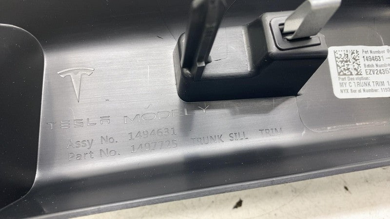 1494631-00-C ⭕ 20-24 Model Y Rear Trunk Lock Latch Sill Molding Trim Cover Panel 1494631-00-C