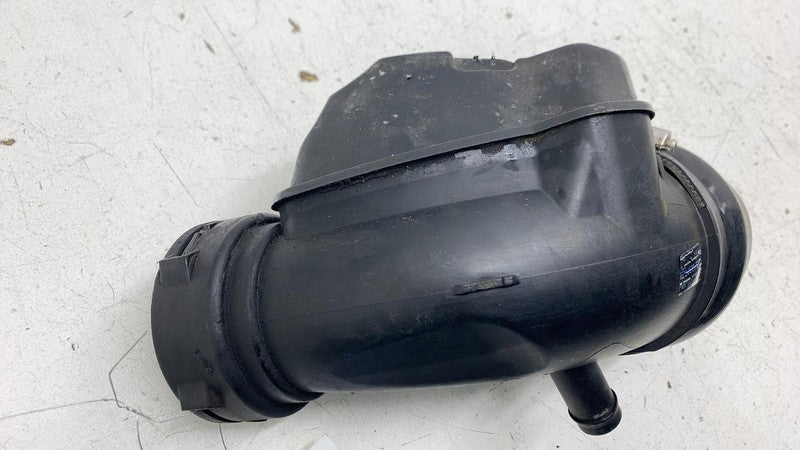 ⭕ 2017-2020 BMW 540i Engine Air Cleaner Intake Duct Hose Tube Pipe 137