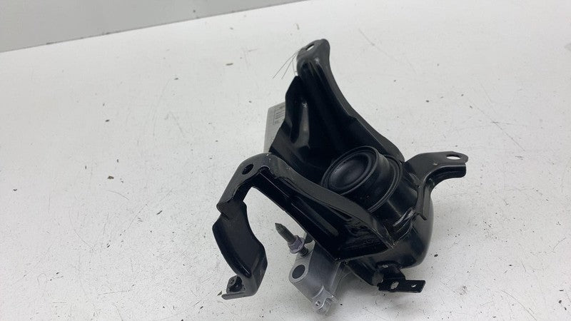 ⭕ 2023-2024 Toyota Prius Passenger Side Engine Motor Mount Bracket Sup