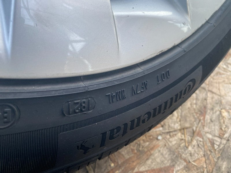 1027245 00 C 2016-2020 Tesla Model X 20" Wheel Rim 20x9.5 +40MM Continental Tire 275/45R20 x3