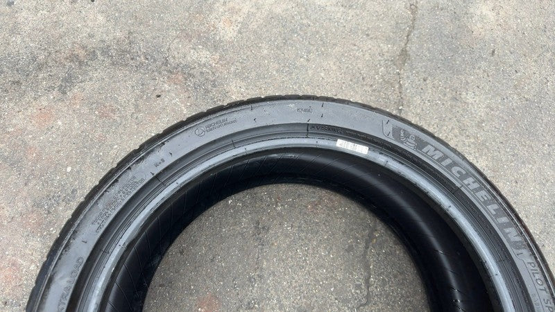 ⭕ Michelin Pilot Sport All Season 4 Tire 235/40 ZR19 96Y