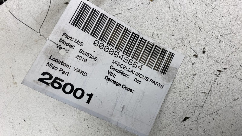 2018 2019 BMW 530e G30 Front Windshield Wiper Transmission Linkage w/ 