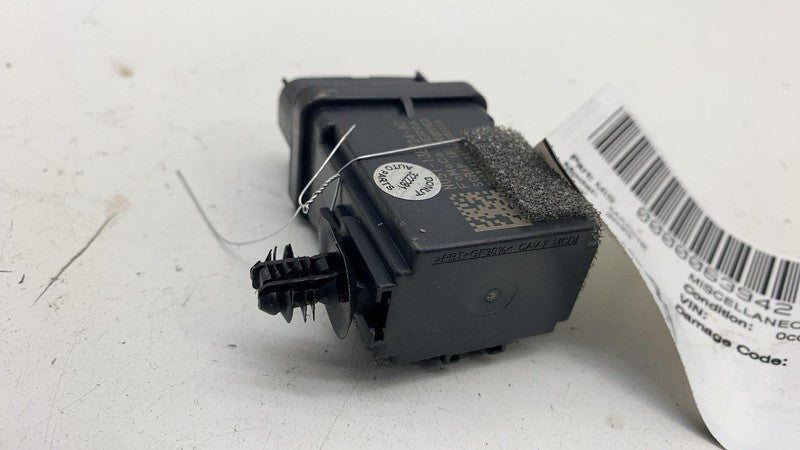 NU5T-13B224-AC ⭕ 2021-2024 Ford Mustang Mach-E Fuse Box Control Module Unit NU5T-13B224-AC