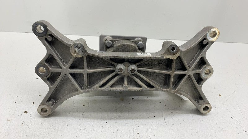 ⭕ 2014-2020 Maserati Ghibli Right Transmission Mount Support Bracket 0