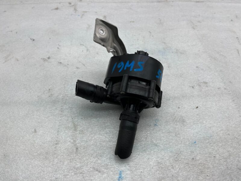 2016-2020 Tesla Model X MX Cooling System Auxiliary Coolant Water Pump Assembly