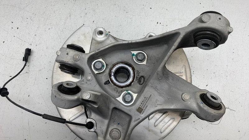 1044416 00 F 2017-2023 Tesla Model 3 Rear Right Suspension Knuckle Spindle w/ Shield & Hub RH