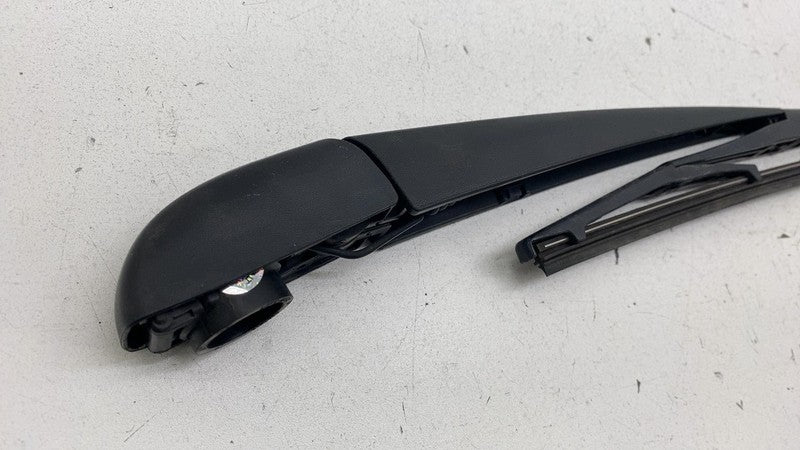 ⭕2017-2024 Chrysler Pacifica Tailgate Liftgate Backdoor Rear Wiper Arm and Blade