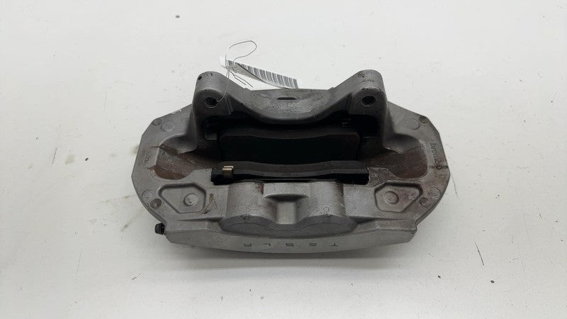 104462200D ⭕ 2017-2023 Tesla Model 3 Front Passenger Side Brake Caliper Right 1044622-00-D