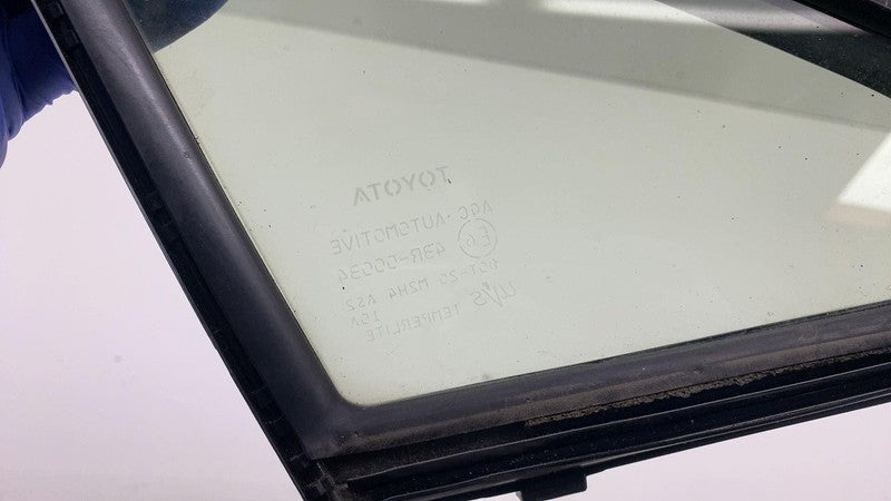 68215 10010 ⭕ 2018-2022 CHR Front Right Door Corner Fixed Quarter Window Glass 68215-10010