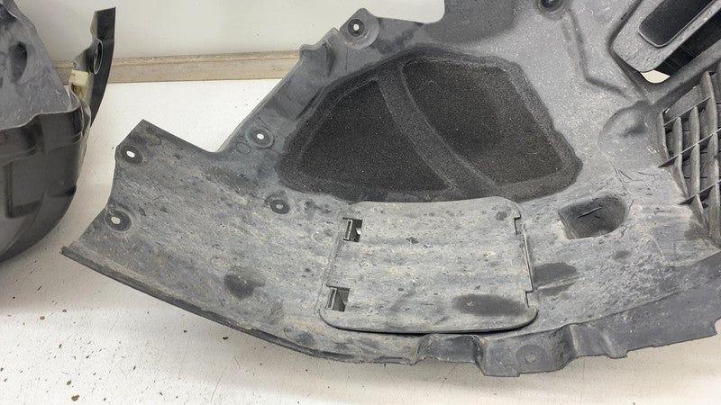 748506-13 2018-2020 BMW 530E Front Driver Side Inner Fender Liner Splash Guard Shield Left
