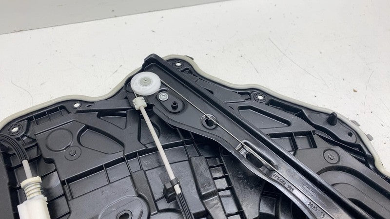 ⭕20-24 Model Y Front Right Door Window Regulator & Motor w/ Carrier 14