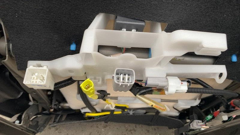 ⭕ 23-24 Toyota Prius Front Passenger Side 1st Row Seat Black Vinyl Sof