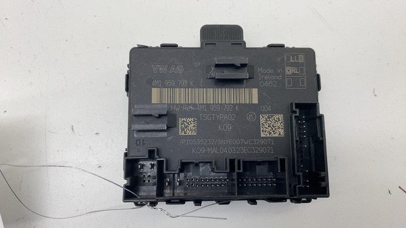 4M1 959 792 K ⭕ 2019-2025 Porsche Cayenne Front Right Door Control Module Unit 4M1959792K