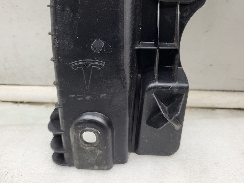 1060509-00-C ⭕ 16-20 Model S Front Windshield Underhood Trim Cowl Screen Cover 1060509-00-C