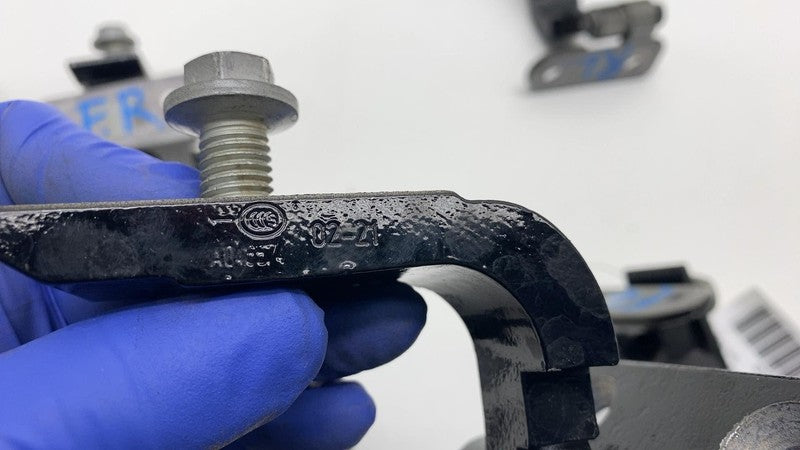 7333059 2017-2023 BMW 530e 530i G30 SET of Front & Rear Door Upper & Lower Hinge Black