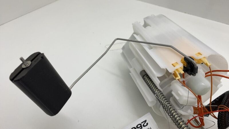 FV639H307BF 2013 2014 2015 2016 2027 2018 Ford C-Max Electrical Gas Fuel Pump w/ Hose Pipe