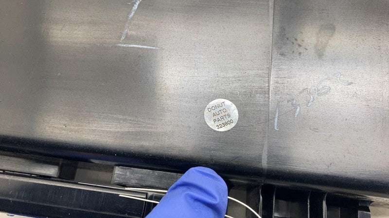 ⭕ 25-26 Model Y MY Dash Instrument Panel Glove Box Storage Assembly 17