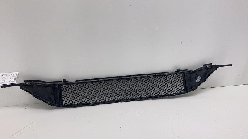A2428850122 ⭕ 14-17 Mercedes B-Class Front Lower Center Bumper Air Vent Grille A2428850122