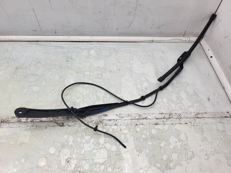 107672900C ⭕ 2017-2022 Tesla Model 3 Front Windshield Wiper Arm & Blade Right 1076729-00-C