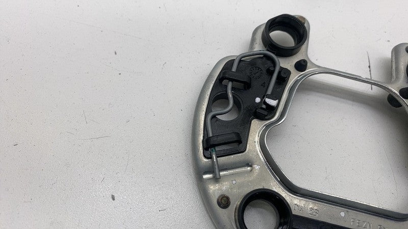 9Y0 419 091 JC ⭕ 2024 Porsche Cayenne Front Steering Wheel Retainer Bracket Plate 9Y0419091JC