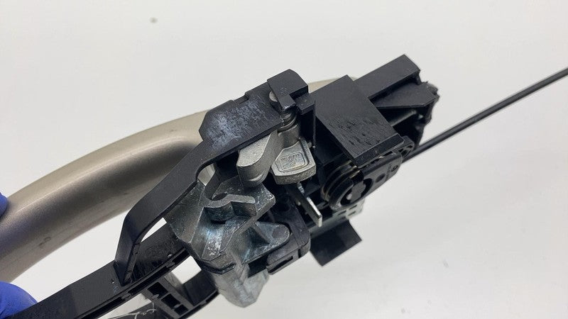 DM51-R224A37-DF 2013-2018 Ford C-Max Front Driver Side Exterior Outside Door Handle Left Gold GN