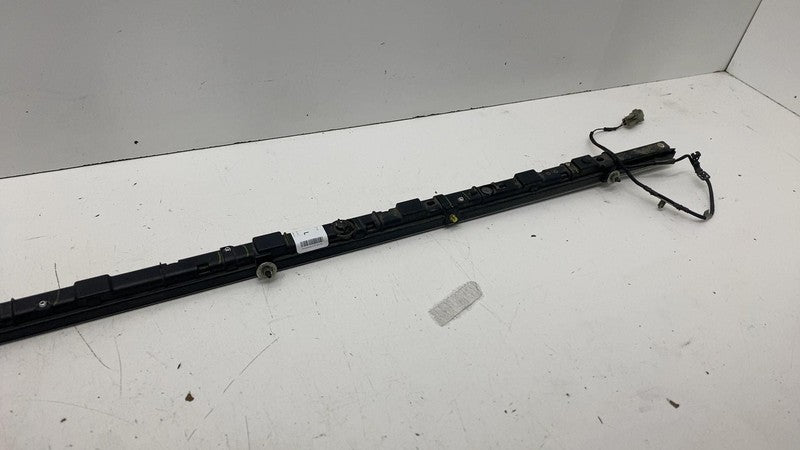 ⭕ 2018-2024 Lincoln Navigator Left Running Board Step Pad Light JL7B-1