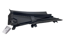 ⭕ 2022 Mercedes Benz EQS450+ Passenger Windscreen Wiper Trim Right A2978301700