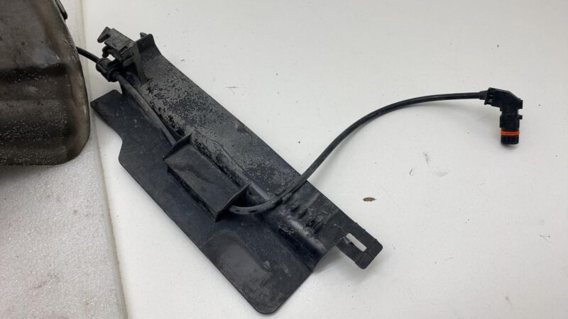A1664210220 16-19 Mercedes-Benz GLE350 Front Right Spindle Knuckle w/ Hub & Speed Sensor RWD