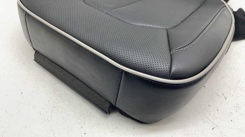 ⭕ 17-25 Chrysler Pacifica Rear Passenger Side 2nd Row Seat Lower Cushion Right