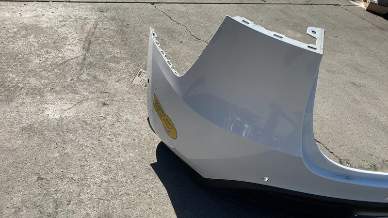⭕ 20-24 Model Y Rear Bumper Cover w/ Sensor Holes + Lower Valance Whit