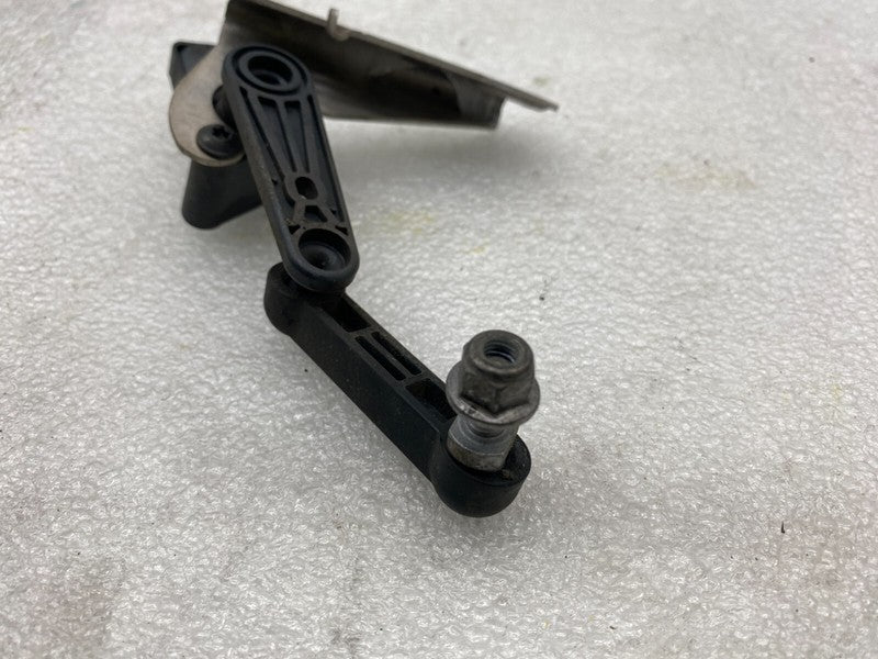 102794100A ⭕ 2012-2020 Model S X Front Left Air Suspension Height Level Sensor 1027941-00-A