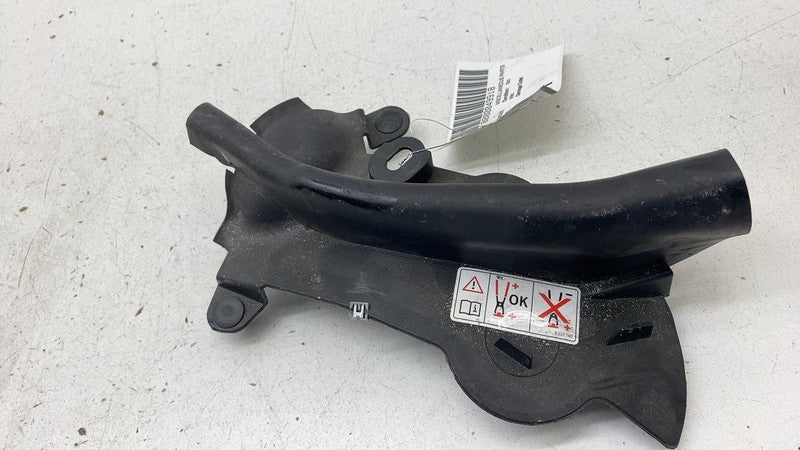 ⭕ 2018 2019 BMW 530e Front Right Engine Compartment Rubber Gasket Flap